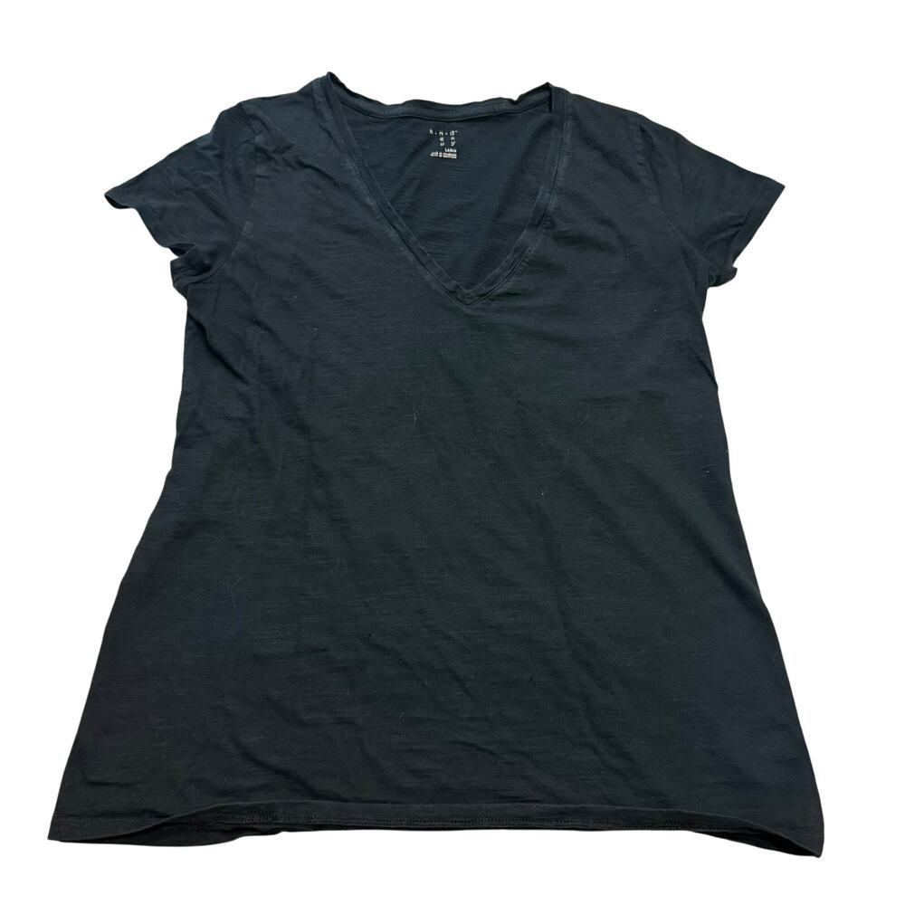A New Day Basic V-Neck T-Shirt in Black, Size L